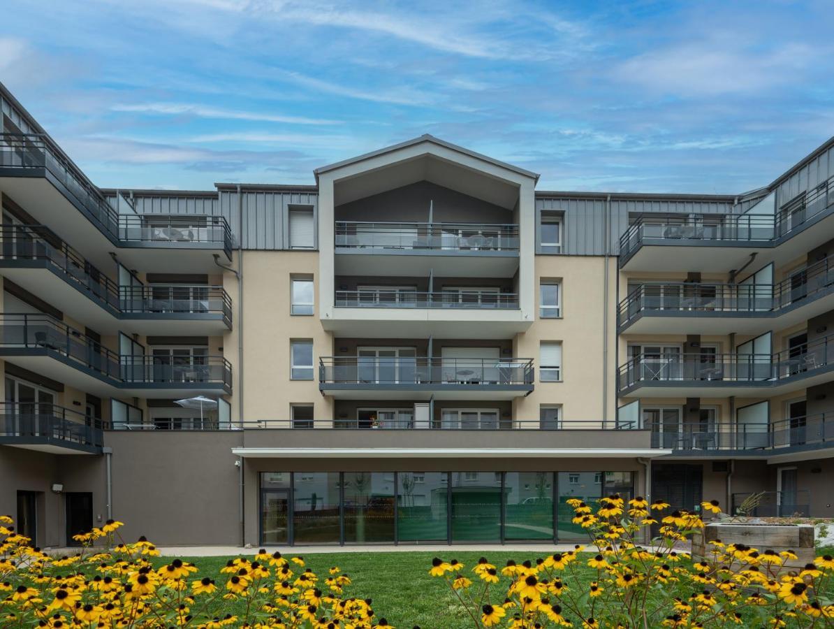Domitys L'Horologia Lejlighedshotel Cluses Eksteriør billede